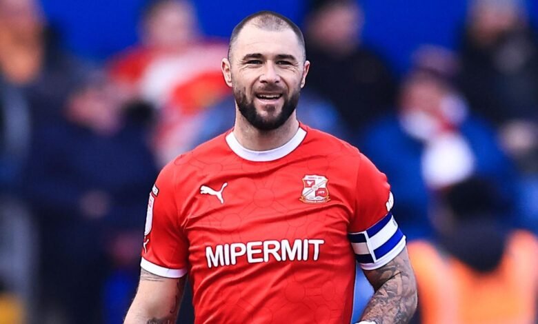 Charlie Austin Cryer